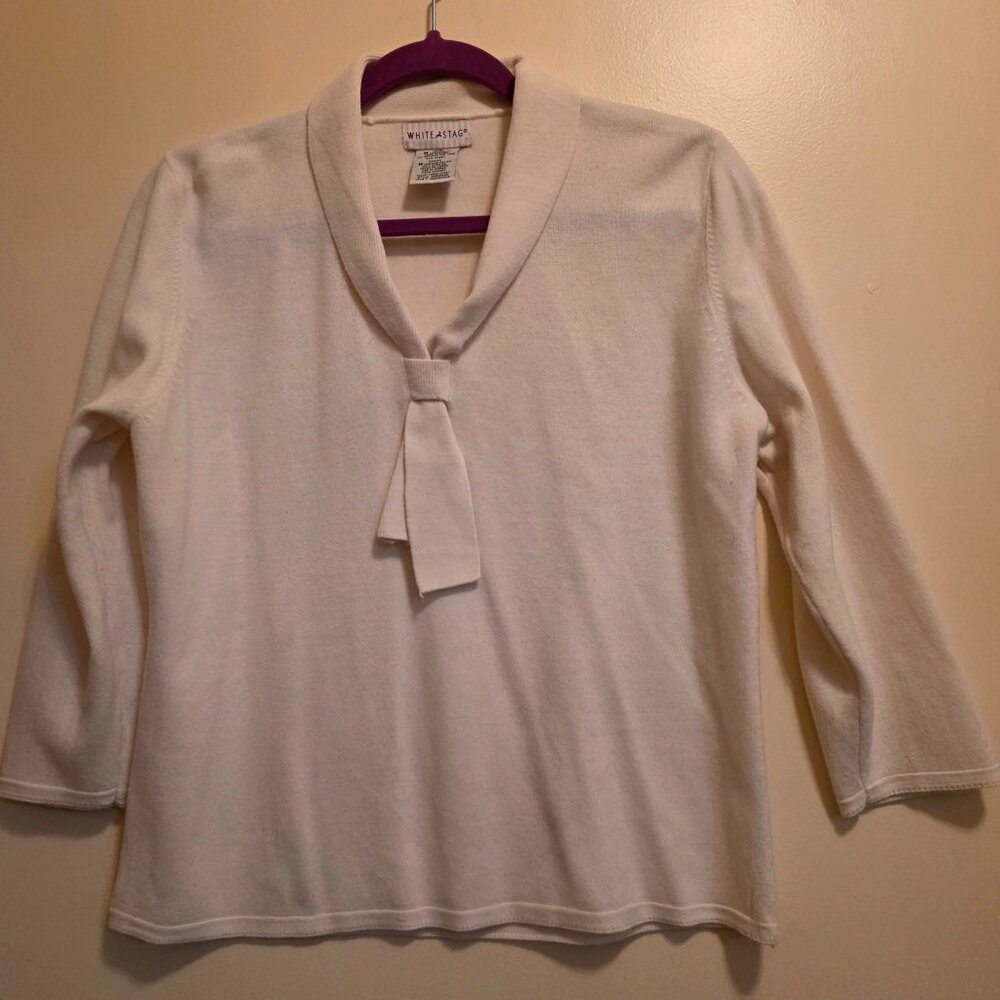 White Stag V Neck Sweater M